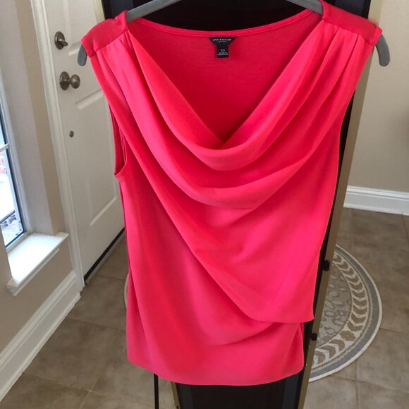 Ann Taylor Hot Pink Sleevless blouse - Picture 4 of 5